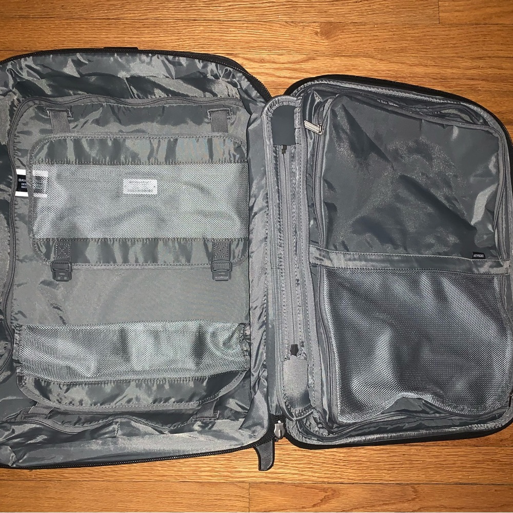 Briggs & Riley Expandable Green Rolling Suitcase Garment Bag TU220XW-8 - Picture 3 of 11